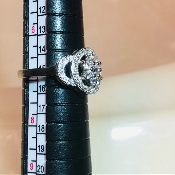 🦋Beautiful 925SS/WGP Sapphire Dinner Ring! - Picture 11 of 16